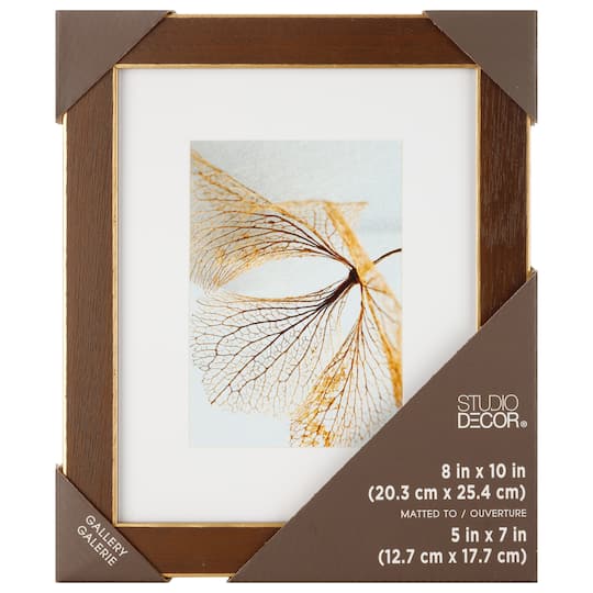 8 Pack: Walnut & Gold Trim Frame with Mat